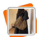 Bolsa Feminina Grande Leopardo, Ombro e Mão, Casual e Estilosa